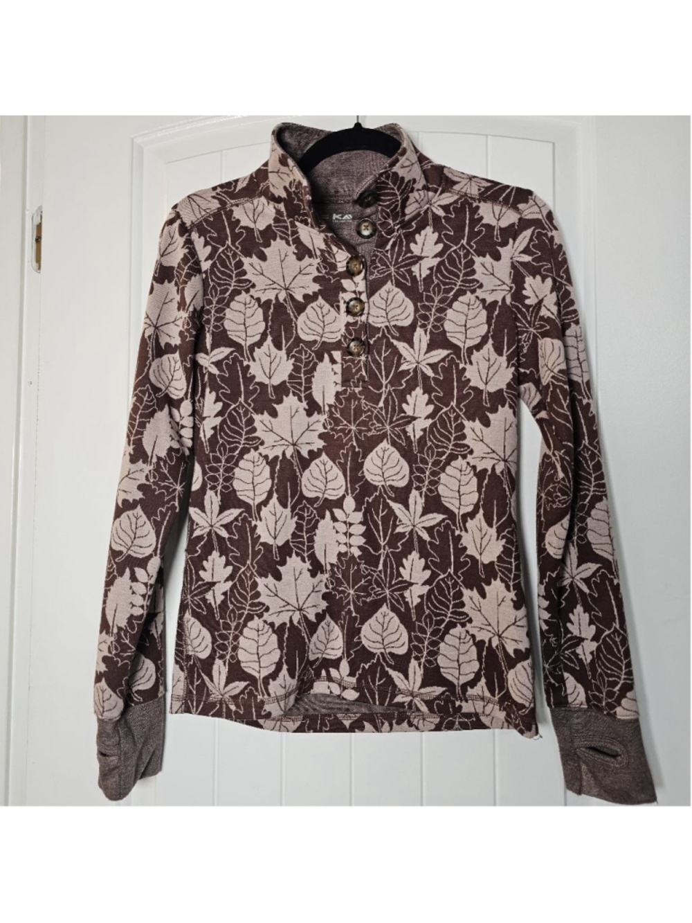 Kavu sm maroon, burgundy layer pullover, fall leaves